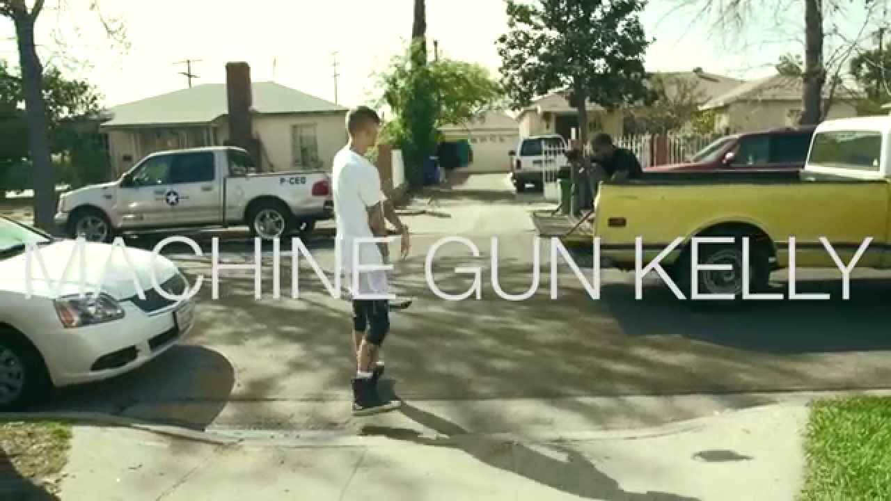 Machine Gun Kelly - Sail (videoclip muzical oficial)