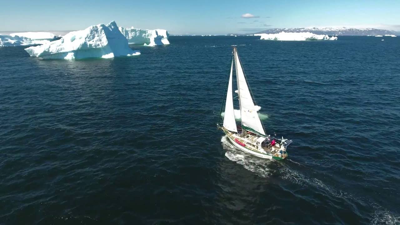 Guirec Soudée explorează Groenlanda timp de 1 an pe barca sa cu pânze!