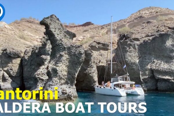 Tururi cu barca din Santorini la caldeiră și vulcan în 2022