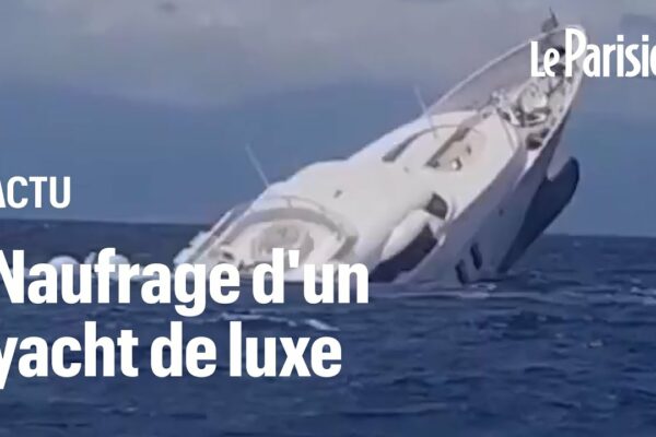 Superyacht-ul de lux se scufundă în largul coastei italiene