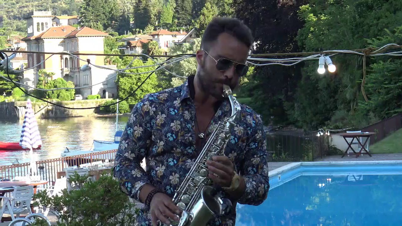 deep house sax live în clubul de yachting Stresa - Lago Maggiore - vara 2020