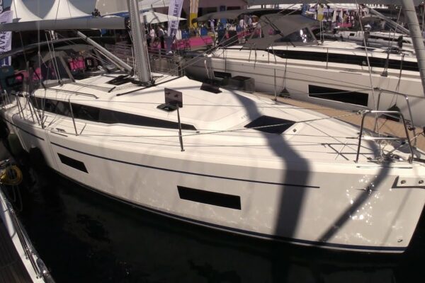 Modern și inovator!!!  2023 Bavaria C42 Sailing Yacht