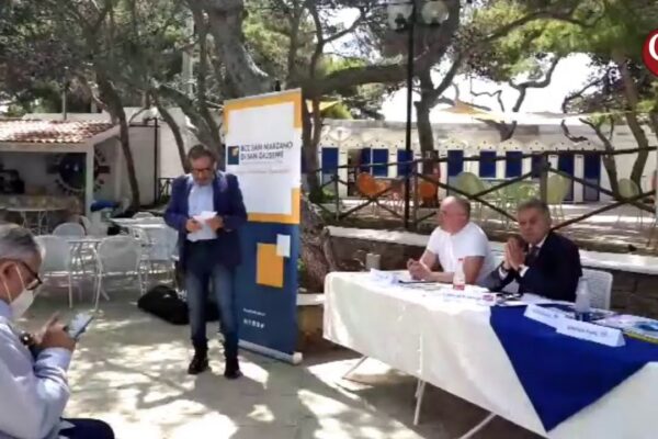 Conferință de presă la Yachting Club din Taranto pentru a prezenta „Colțul conversației”
