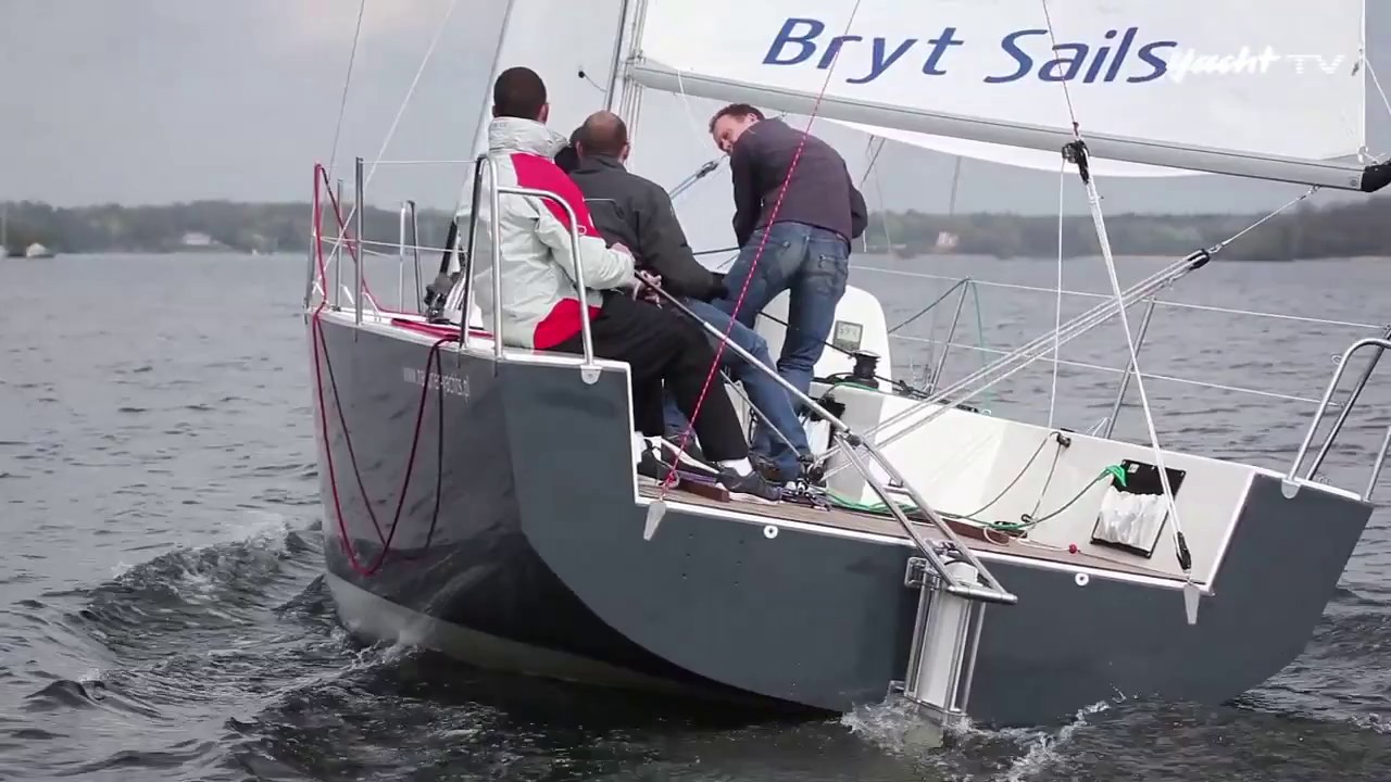 YACHT-Test 2013 - NH Fun 30: Daysailer ieftin din Polonia