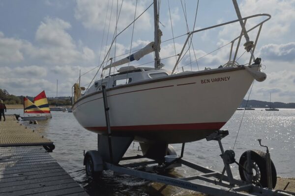 Am cumpărat o barcă fără experiență (dezastru) |  Yacht Hurley 20 de 20 de picioare [Ep.1]