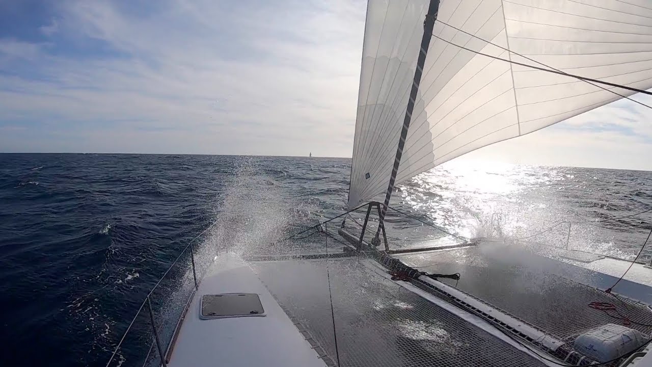 Cel mai rapid catamaran de familie de peste Atlantic!  3.000 de mile în 11 zile – într-un confort perfect