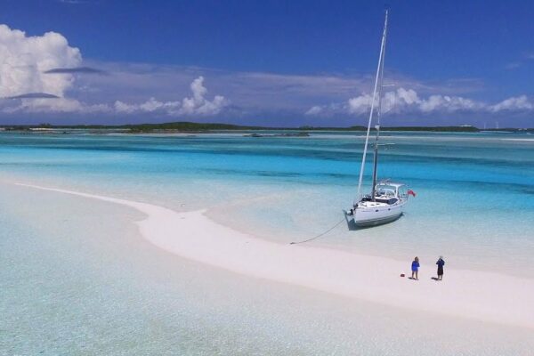 Visare cu navigație... Bahamas Frumusețea aeriană a insulelor Exuma |  Țărmurile îndepărtate