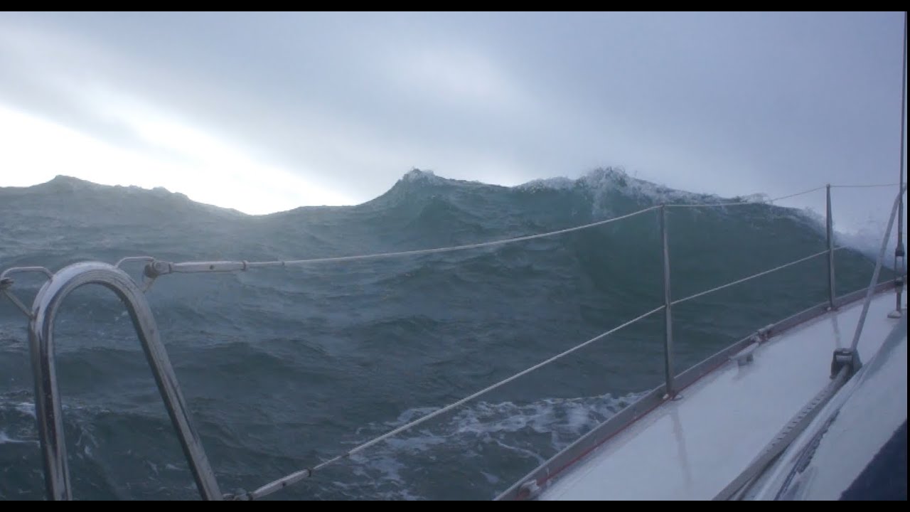 Partea întunecată a vieții cu barca!  - Aventura cu navigație individuală - Holyhead la Milford Haven