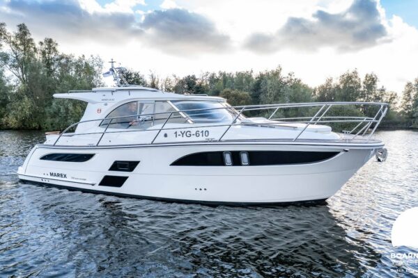 Marex 310 Sun Cruiser la Boarnstream Yachting