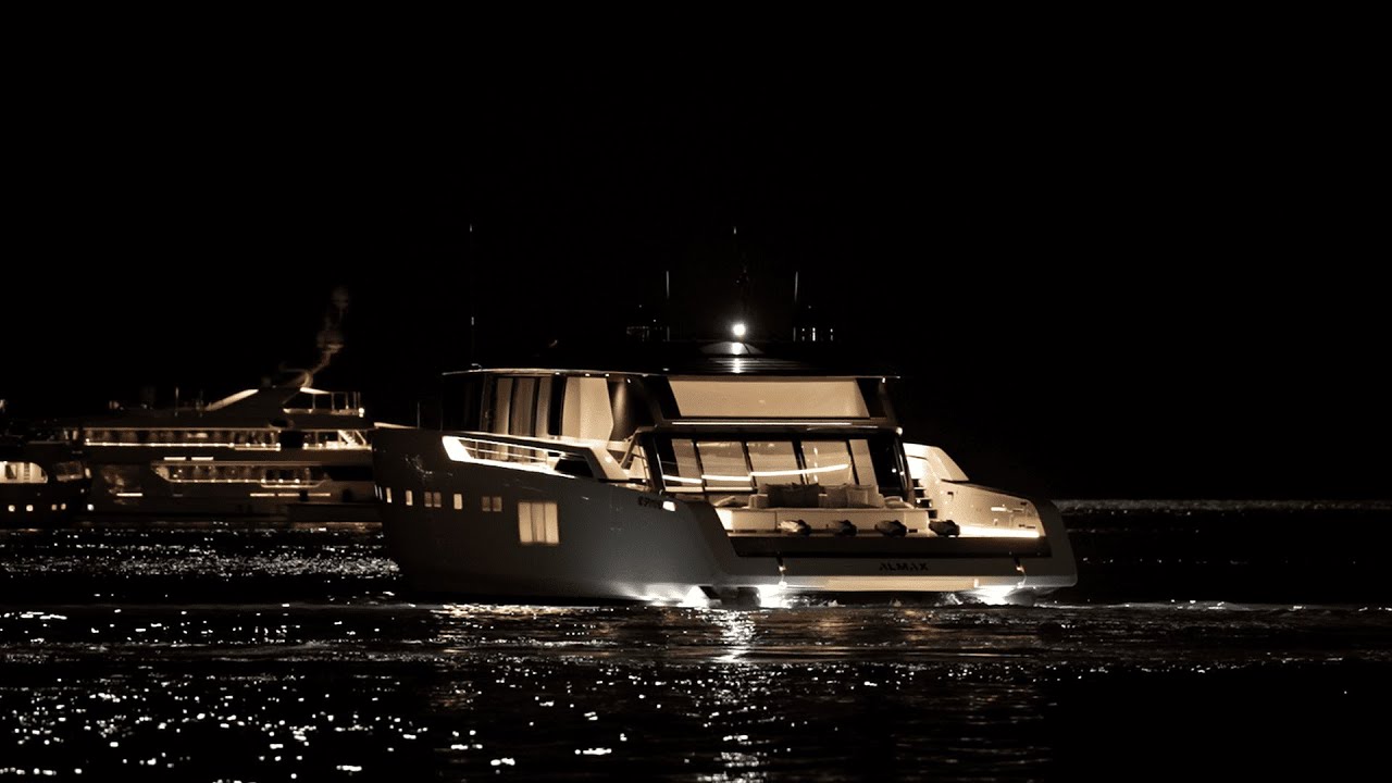 Sanlorenzo la Cannes Yachting Festival 2022