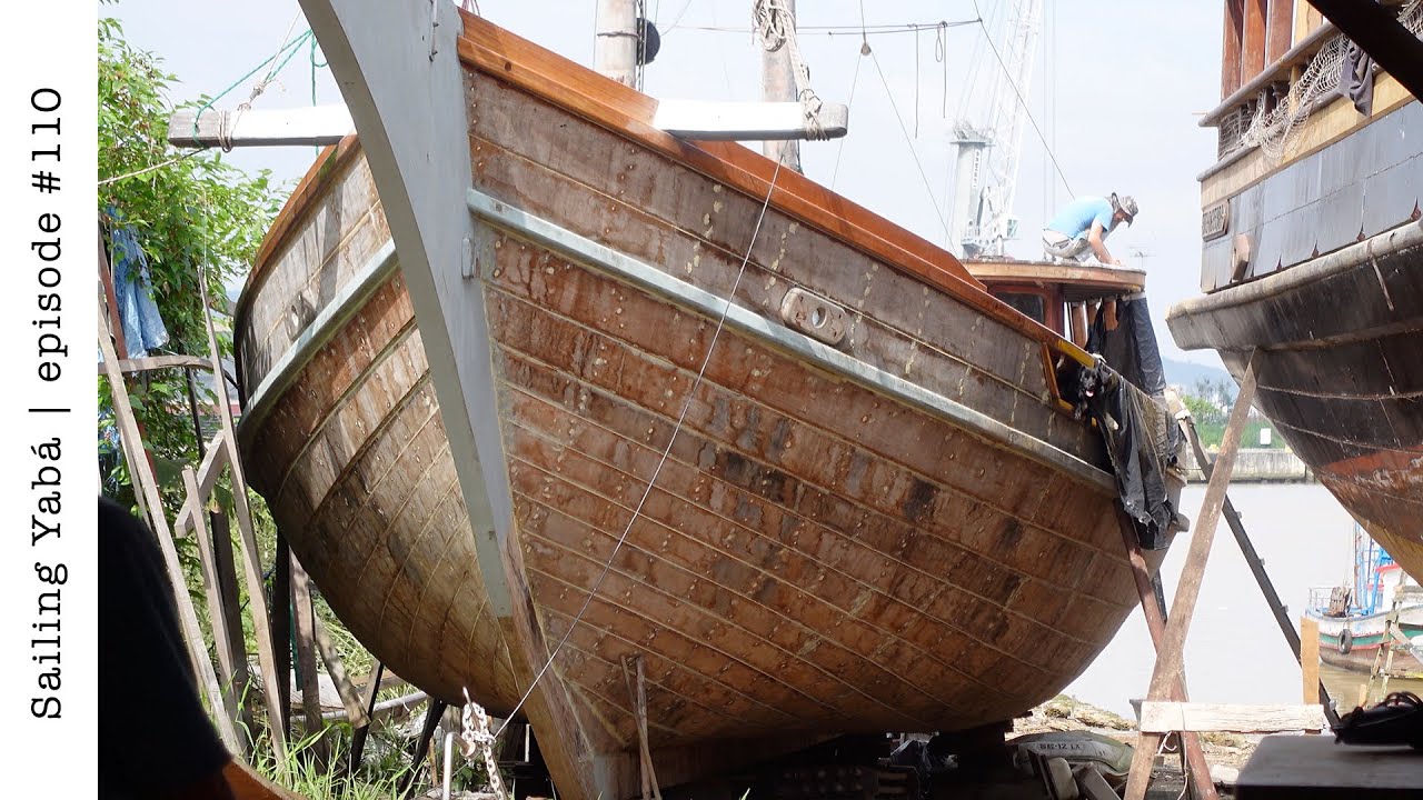 Pereții interioare transformând o barcă salvată într-o casă: visele devin realitate!  — Sailing Yabá #110