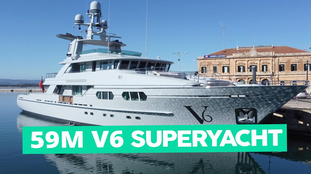 Iaht V6 - Superyacht de lux de 16 milioane USD