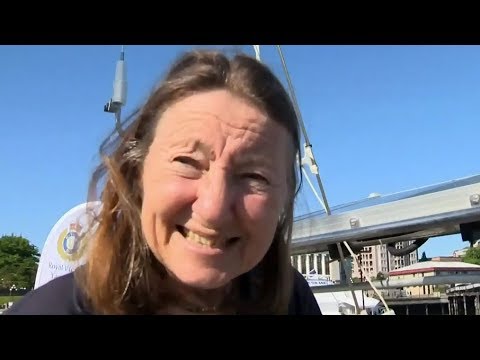 O femeie din BC devine cea mai în vârstă persoană care a navigat singur în jurul lumii