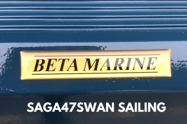 Ridicare în motorul albastru Beta |  Saga47swan Sailing