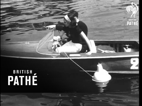 Brussels Yacht Club primește o geamandură nouă (1964)