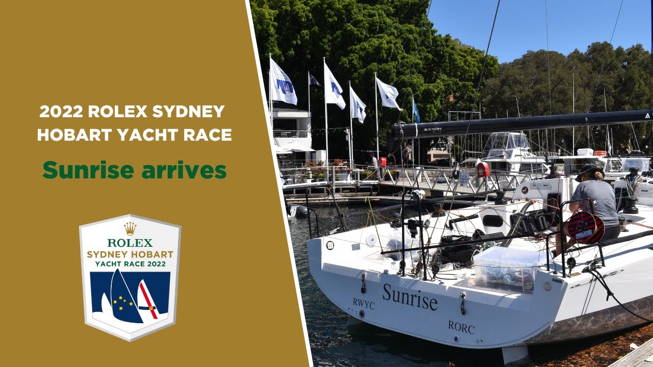 2022 Rolex Sydney Hobart Yacht Race |  Răsăritul soarelui vine din Marea Britanie