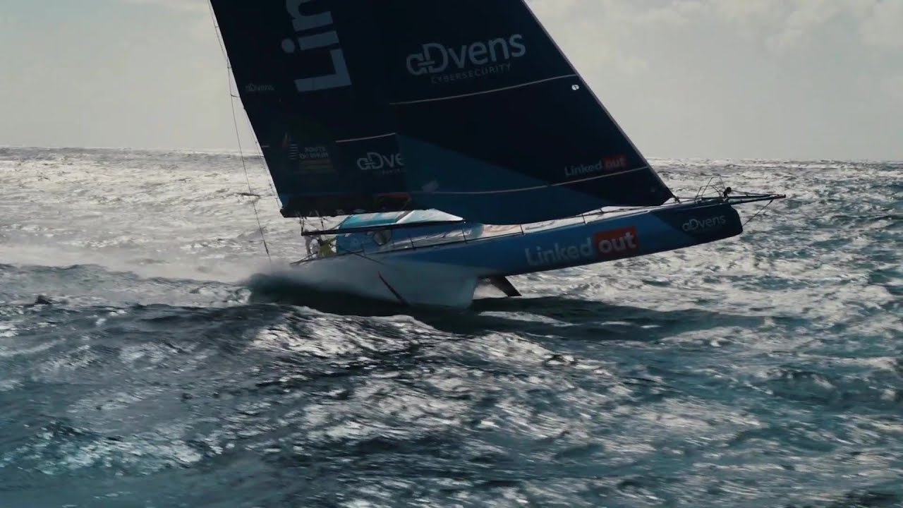World on Water 23 decembrie 22 Primele navigari pe INEOS, American Patriot, IMOCA Highlights, 44 cup Final mai mult