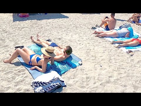 2021 Cora Beach 4K Visează o zi la plajă Soare, mare, Relaxare Bikini Beach.