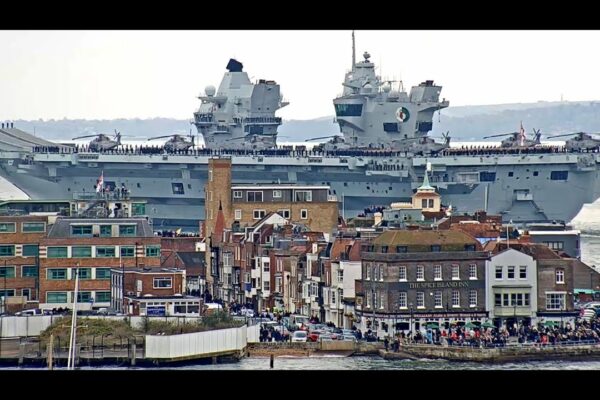 Portsmouth Harbour LIVE de pe vârful HMS Warrior