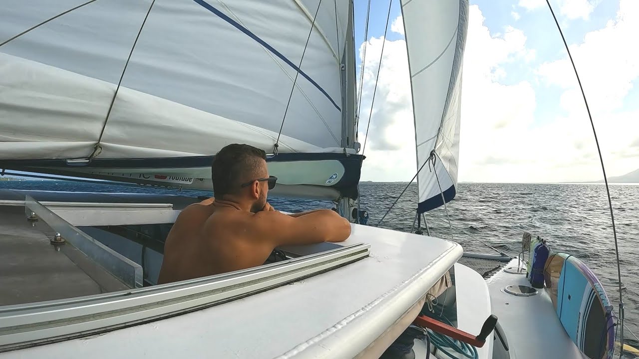 Navigarea și viața de zi cu zi în insule / Sailing Atypic S3 • E50