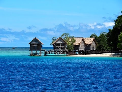 Navigație și scufundări în prietenele Insulele Solomon, viața satului