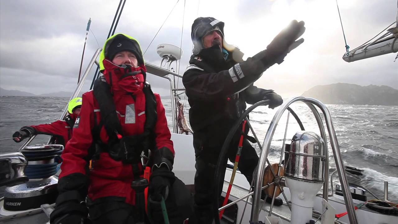 Cum să mergi într-un iaht – Skip Novak’s Storm Sailing