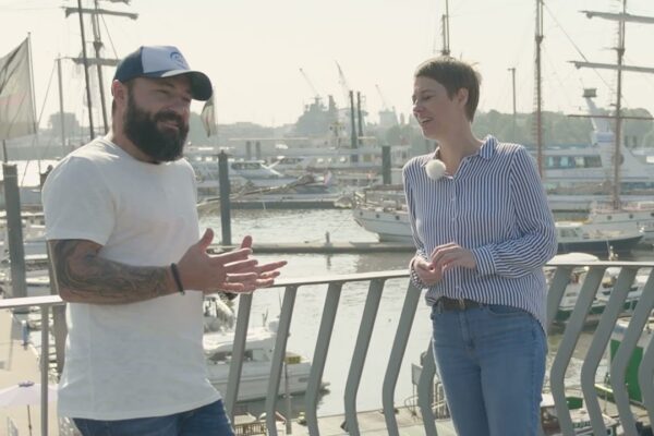 Asigurare charter: Katja Pilski, Hamburger Yacht-Versicherung și Ümit Uzun, Charterbar Yachting