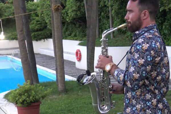 cina clubului de yachting - spectacol live de sax