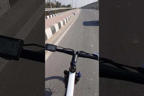 Ciclu electric |  Urcarea peste pasul abrupt |  Asistență la pedală 5 |  Viteza maximă 25 km/h |  EMotorad T-REX |