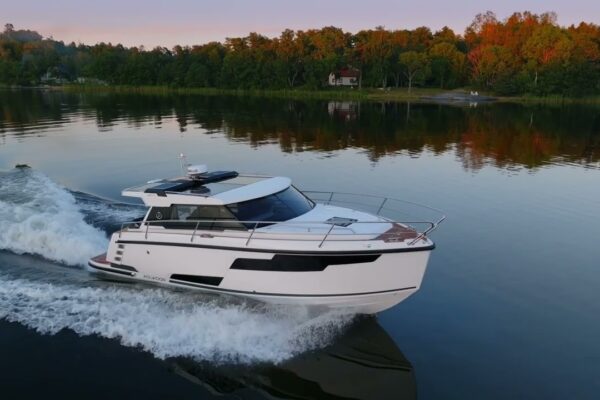 De Vaart Yachting: Aquador 300 HT Premiere Boat 2023, Sala 4 A59