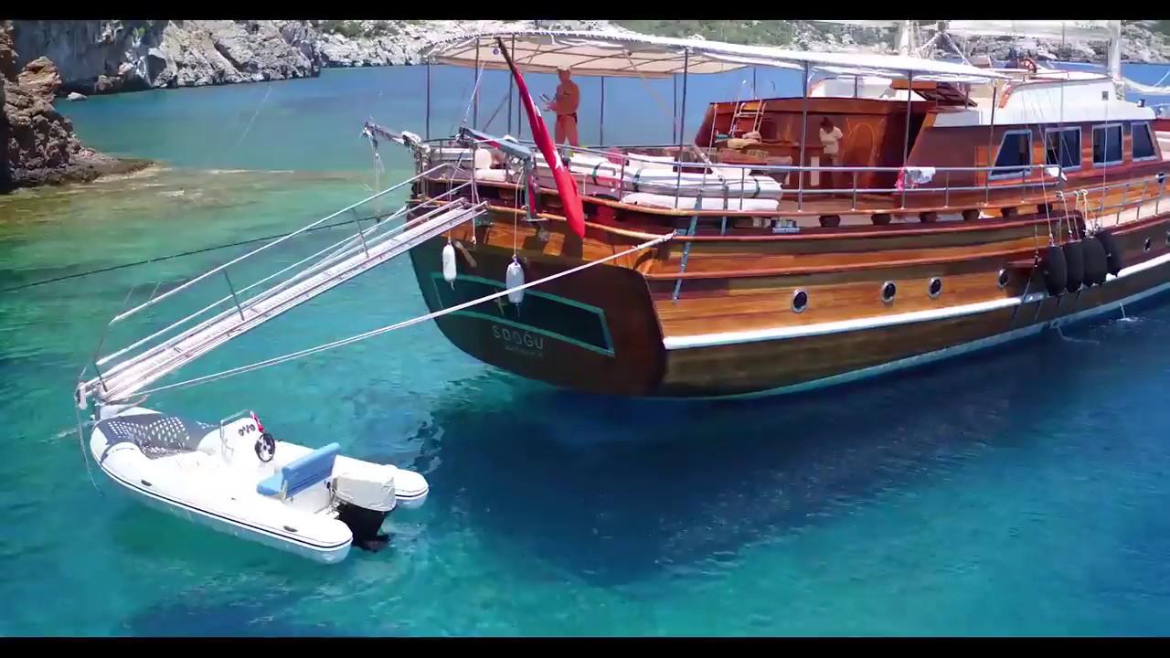 are yachting lux lux gulet iaht S East blue cruise blue croaziera