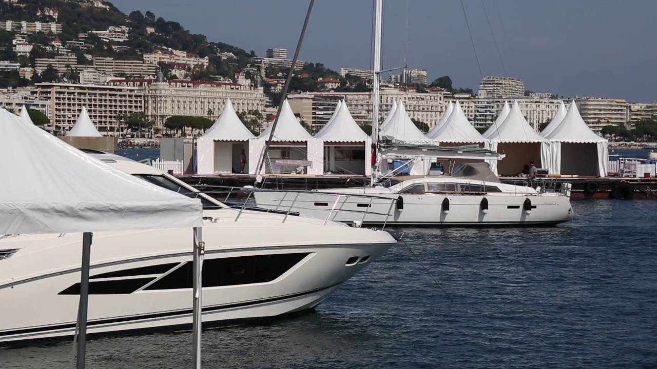 Cannes Yachting Festival 2016 - Instalare