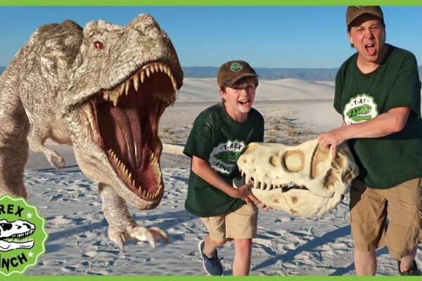 Dinozaurul gigant T-Rex vs Park Rangers!  Joacă de prefăcăre Escape Adventure cu jucării cu dinozauri pentru copii