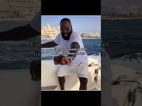 Subtitrarea acestei cele mai bune subtitrări câștigă!!!  Rick Ross înnebunește cu mișcările pe un iaht în Dubai #shorts