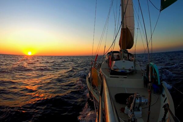 Navigație de noapte spre Bahamas |  Povestea barca cu pânze 232