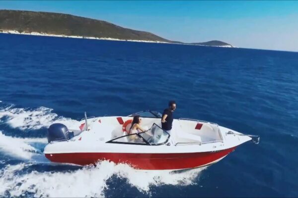 Ski 21 OB - Barcă cu viteză, ambarcațiuni de agrement (Mercan Yachting)