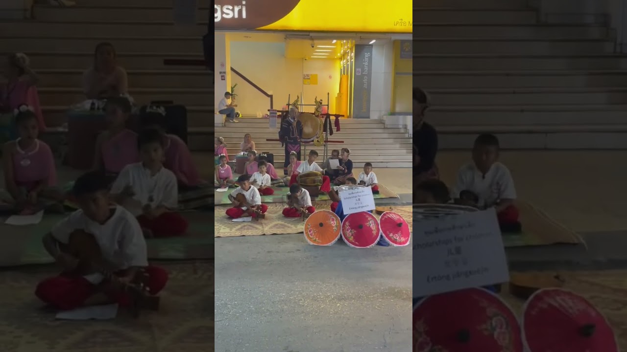 Spectacol pentru copii de muzică tradițională thailandeză