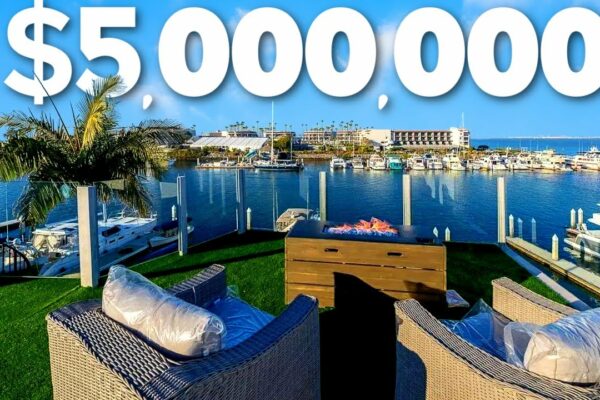 În interiorul unei case de 5.000.000 USD pe malul apei din San Diego