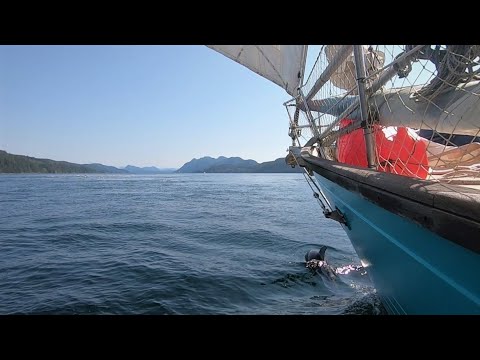 Barcă cu pânze electrică VS curent de maree nebun - Sailing Oka Solo