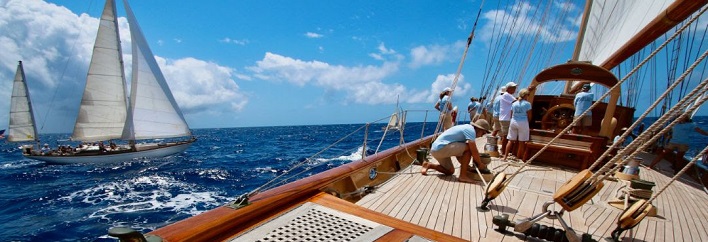 Champagne Sailing in Antigua – Asociația de navigație din Caraibe