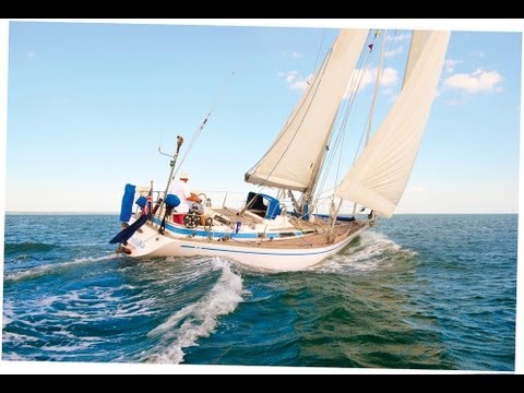 Revizuirea video a Yachting Monthly Swan 411