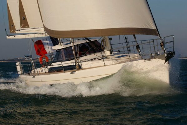 Test de barca Amel 55 - Yachting Monthly