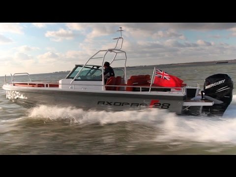 Axopar 28 de la Motor Boat & Yachting