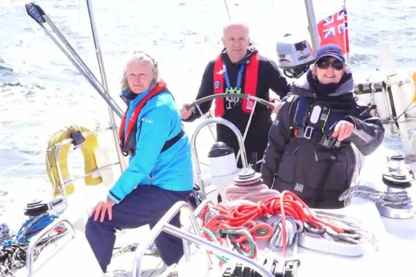 instructor de yachting rya Catherine Dobson Navigare la orizont Conwy Țara Galilor de Nord 1080p