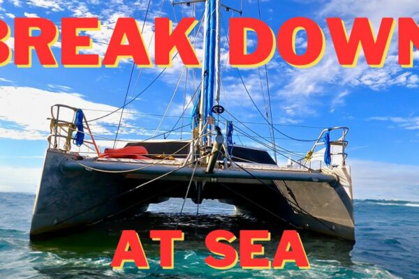 BREAK DOWN AT SEA - Sailing Family blocat pe catamaran din aluminiu fără exterior |  Ep.  27