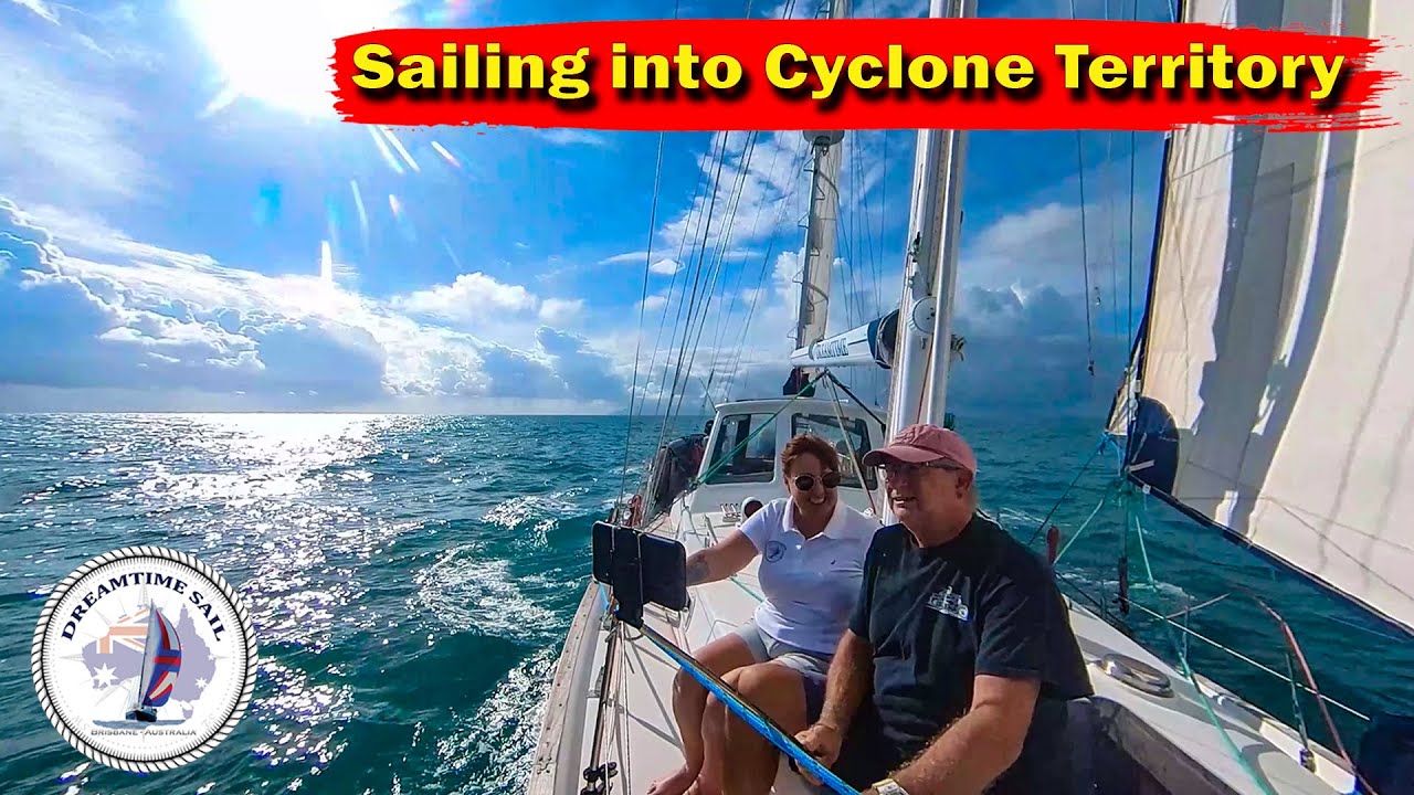 Navigați pe teritoriul ciclonului pentru a asigura barca în portul de agrement din Townsville - S2 Episodul 65