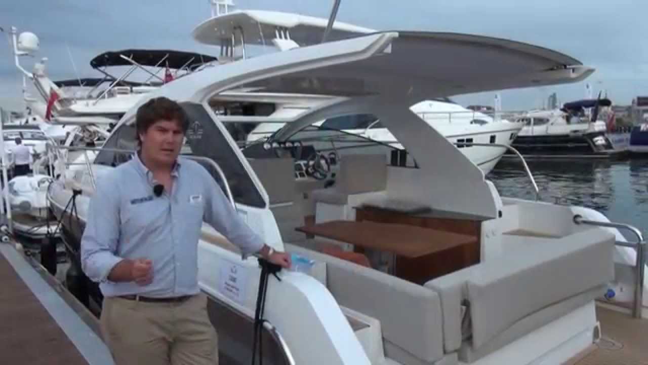 Sealine S330 de la Motor Boat & Yachting