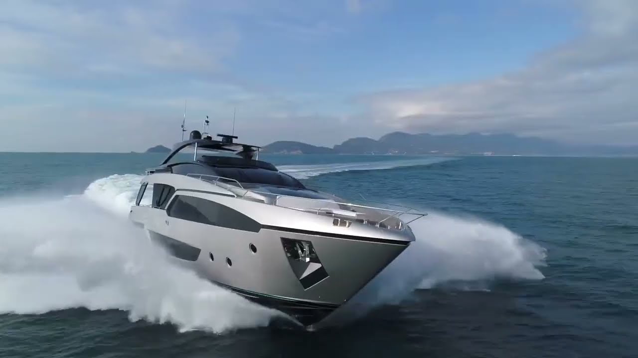 Yacht de lux - Riva 90' Argo: o legendă a yachtingului - Ferretti Group
