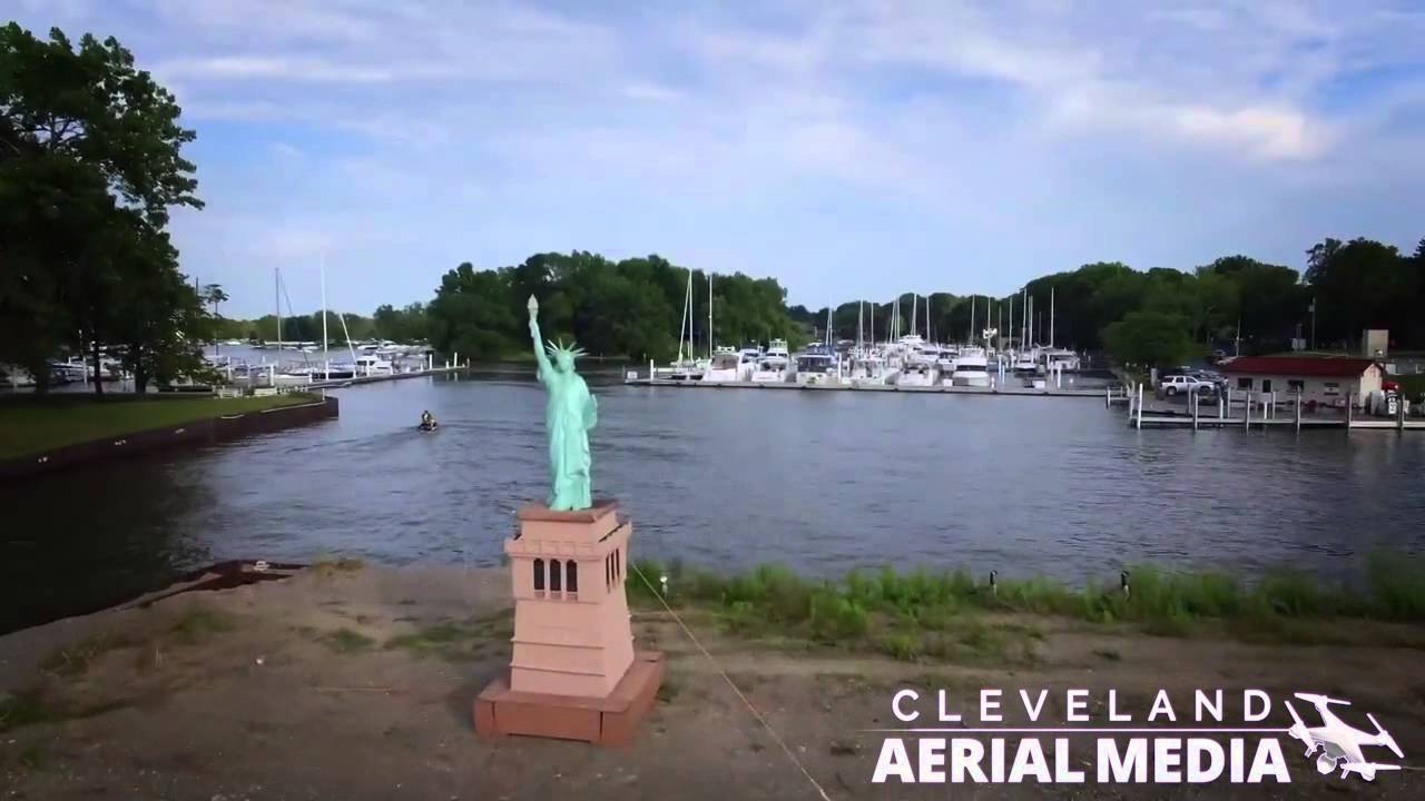 Imagini cu drone aeriene Mentor Yacht Club