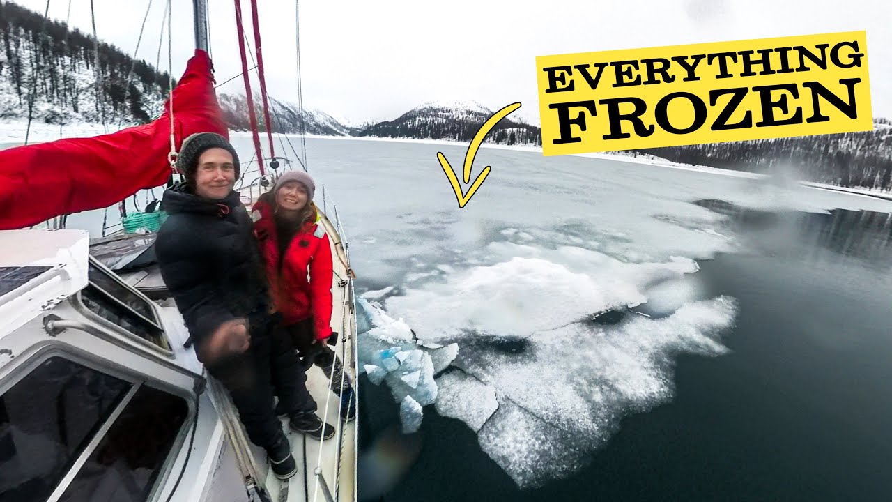 Viața de iarnă pe barca noastră cu pânze în Alaska.  Blocat de ICE.